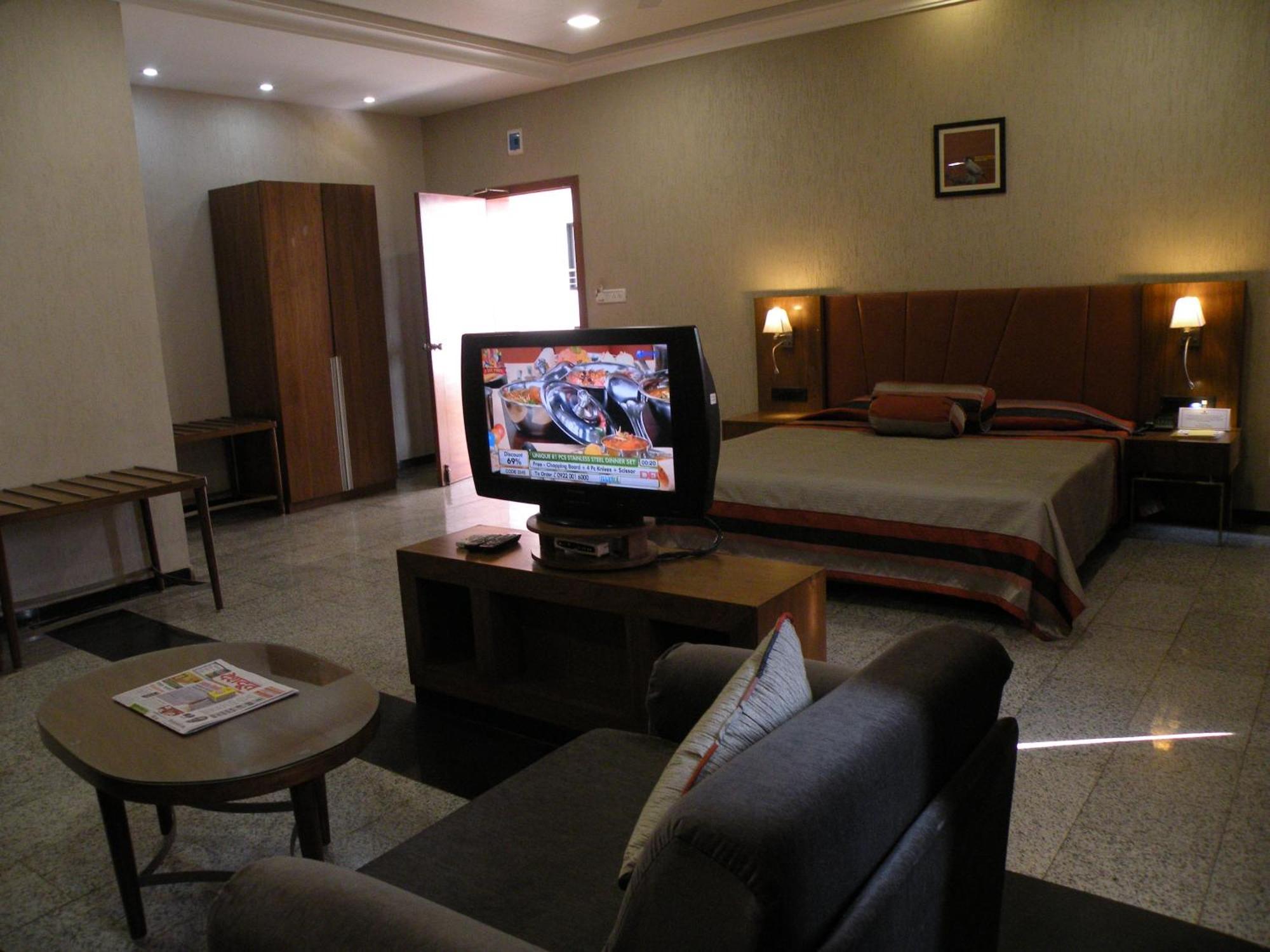 Nasiklub Nashik Exterior foto