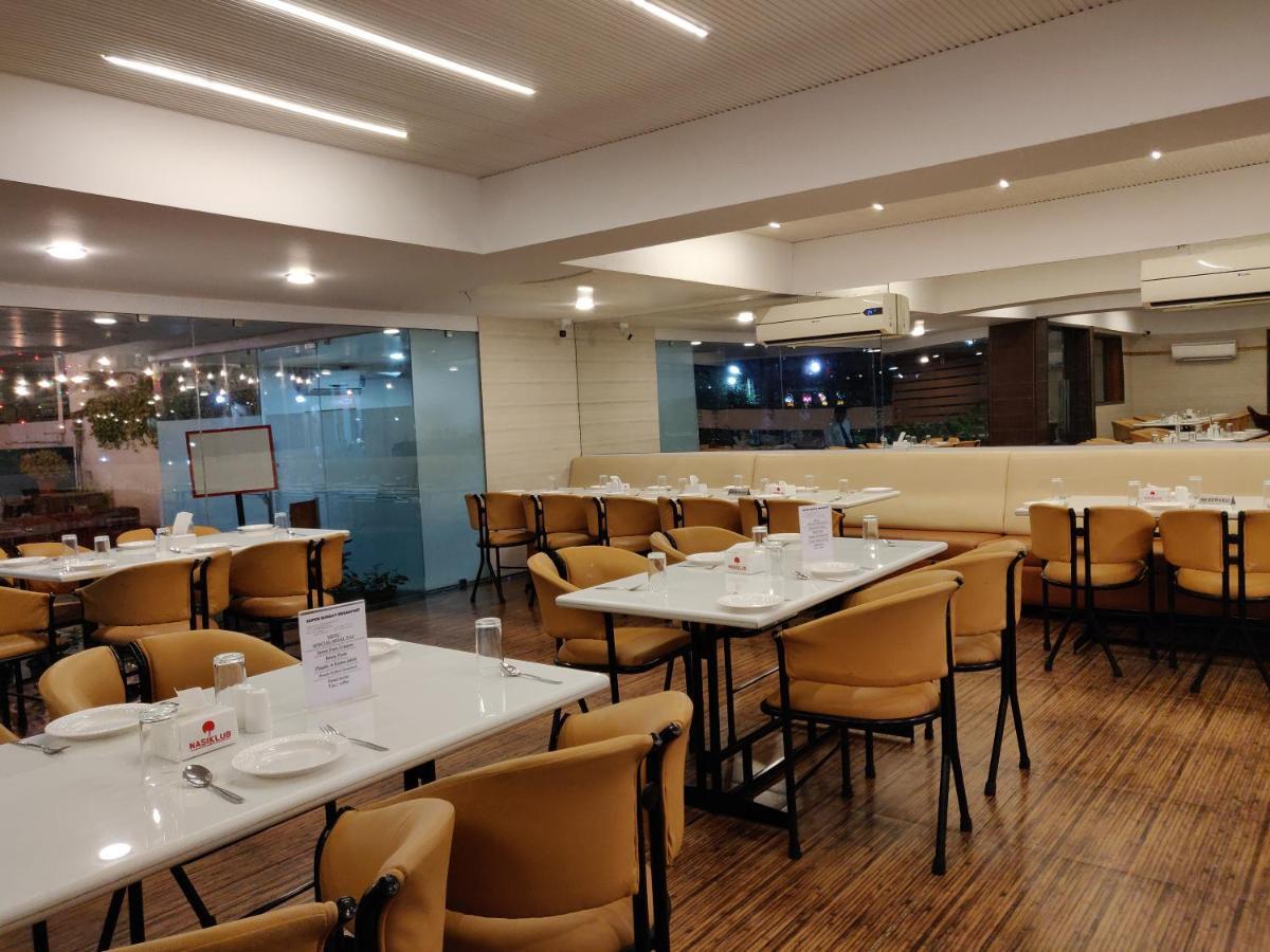 Nasiklub Nashik Exterior foto